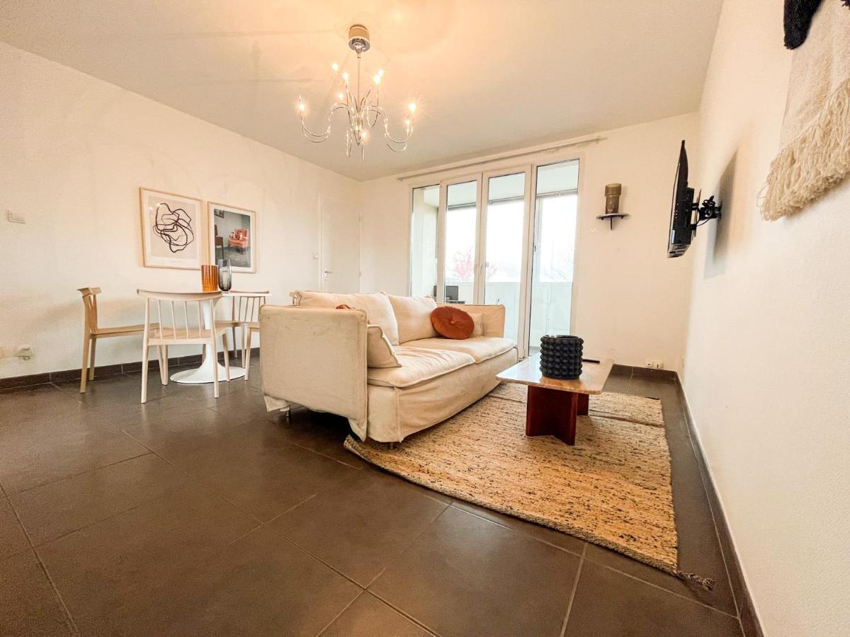 Suite Fanette Vénissieux Exteriér fotografie